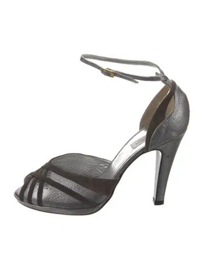 Pre-owned Max Mara Leather Pumps In Grey/silver