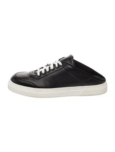Pre-owned Max Mara Leather Sneakers In Black