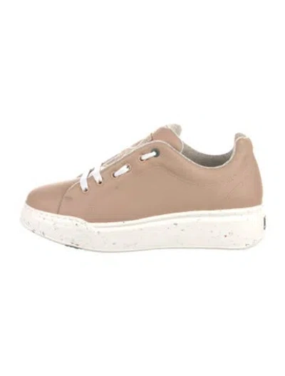 Pre-owned Max Mara Leather Sneakers In Neutral