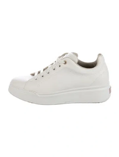 Pre-owned Max Mara Leather Sneakers In White