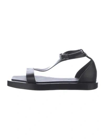 Pre-owned Max Mara Leather T-strap Sandals In Black