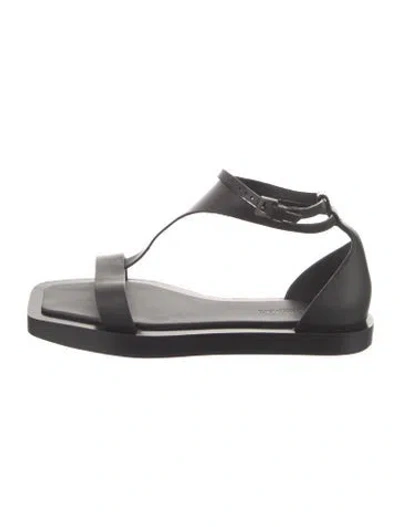 Pre-owned Max Mara Leather T-strap Sandals In Black