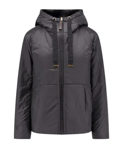 Max Mara Long-sleeved Logo Fur Jacket In Black