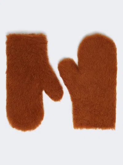 MAX MARA MITTENS IN ALPACA AND WOOL TEDDY FABRIC