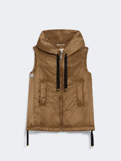 Max Mara Padded Water-repellent Hooded Gilet In Brown