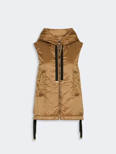 Max Mara Padded Water-repellent Hooded Gilet In Brown