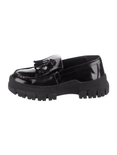 Pre-owned Max Mara Patent Leather Loafers In Black