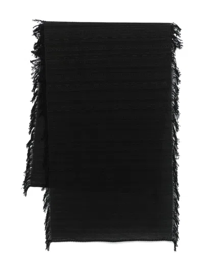 Max Mara Patterned-jacquard Scarf In Black