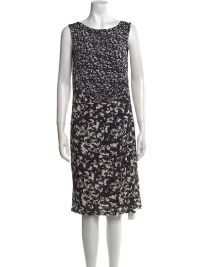 Pre-owned Max Mara Printed Knee-length Dress In Black