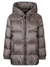 Max Mara Quilted Down Coat With Hood And Front Zipper Closure In Gray