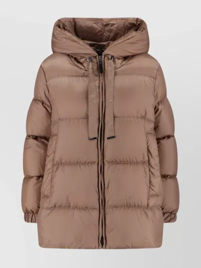 Max Mara Quilted Hooded Jacket Long Sleeves In Brown