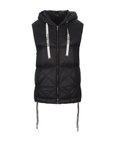 Max Mara Quilted Sleeveless Vest In Black