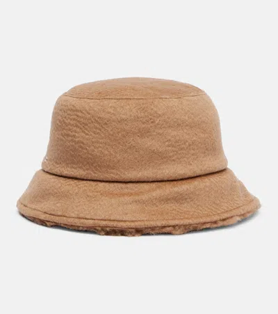 Max Mara Reversible Camel Hair Bucket Hat In Sand