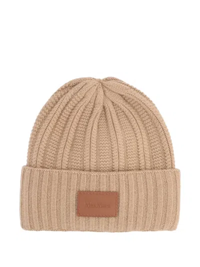 MAX MARA RIBBED LOGO-PATCH BEANIES