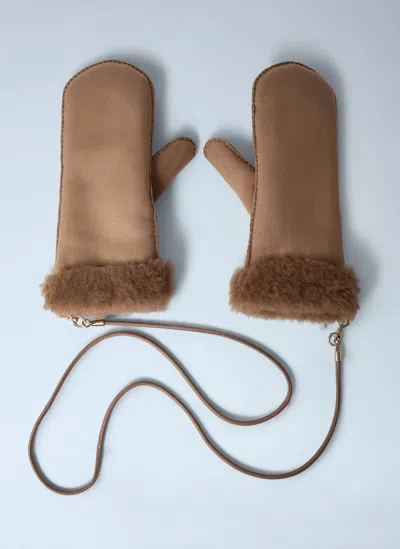 Max Mara Sand Gloves In Brown