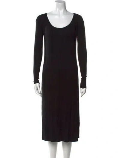 Pre-owned Max Mara Scoop Neck Knee-length Dress In Black
