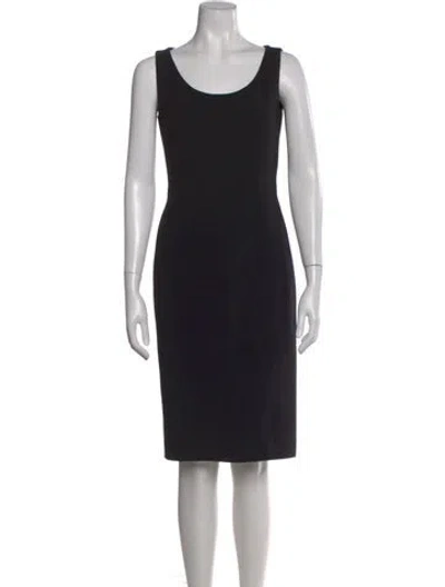 Pre-owned Max Mara Scoop Neck Knee-length Dress In Black
