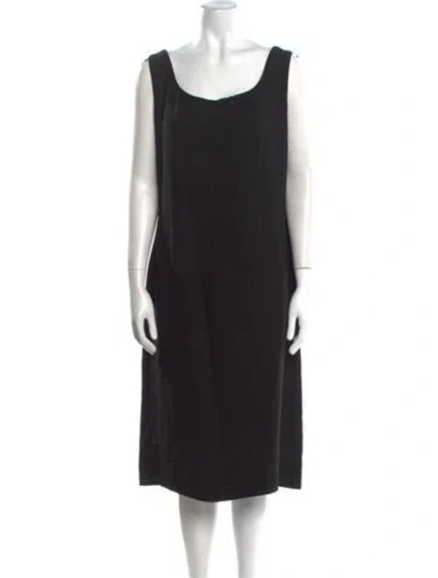 Pre-owned Max Mara Scoop Neck Midi Length Dress In Black