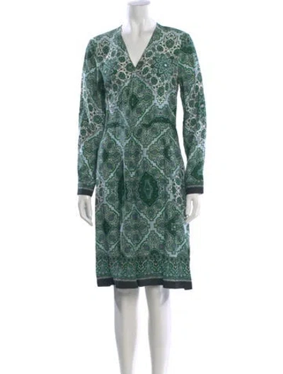 Pre-owned Max Mara Silk Knee-length Dress In Green