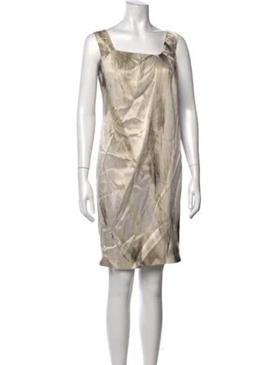 Pre-owned Max Mara Silk Knee-length Dress In Neutral