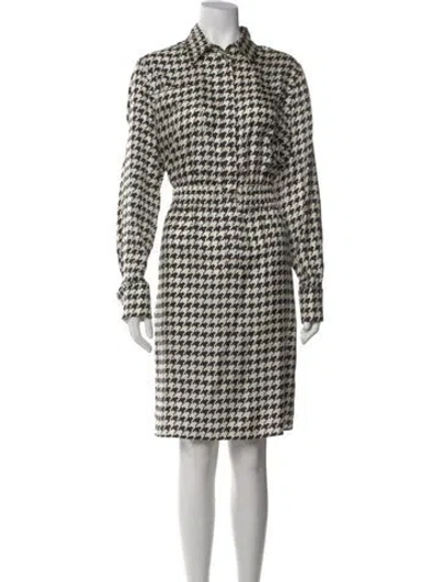Pre-owned Max Mara Silk Knee-length Dress In White