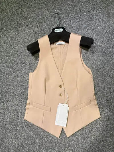 Max Mara Single-breasted Vest In Nude