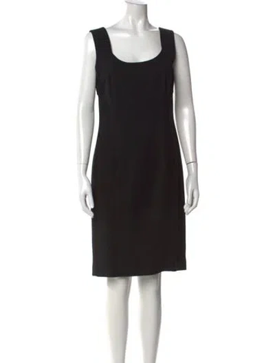 Pre-owned Max Mara Square Neckline Knee-length Dress In Black