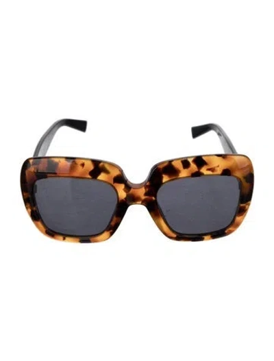 Pre-owned Max Mara Square Tinted Sunglasses In Black
