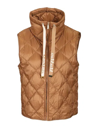 Max Mara The Cube Nylon Canvas Vest Coats Beige In Orange