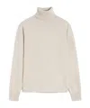 Max Mara Lightweight Cashmere Turtleneck High Collar In White