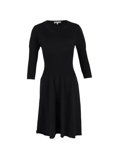 Pre-owned Max Mara V-neck Midi Dress In Black