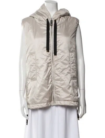 Pre-owned Max Mara Vest In Neutral