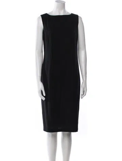 Pre-owned Max Mara Virgin Wool Knee-length Dress In Black
