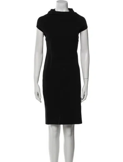 Pre-owned Max Mara Virgin Wool Knee-length Dress In Black