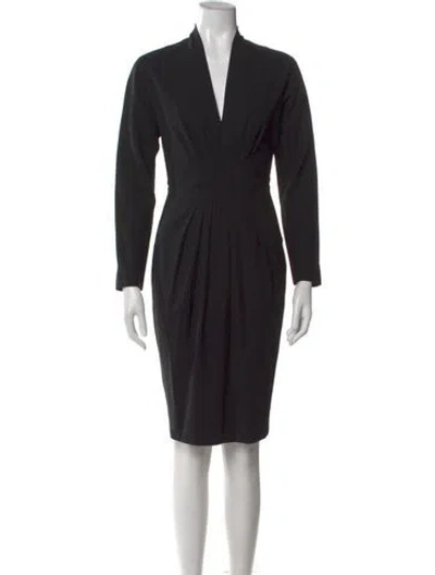Pre-owned Max Mara Virgin Wool Knee-length Dress In Black