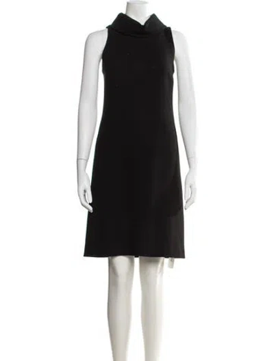 Pre-owned Max Mara Virgin Wool Knee-length Dress In Black