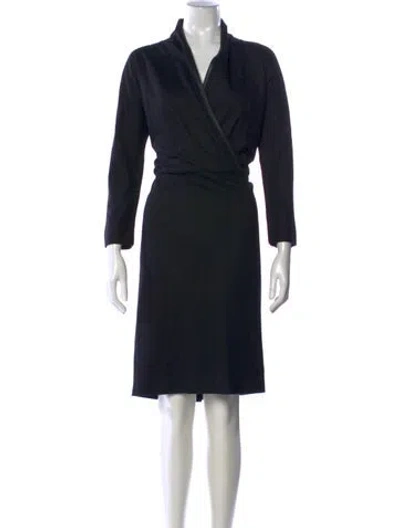 Pre-owned Max Mara Virgin Wool Knee-length Dress In Black