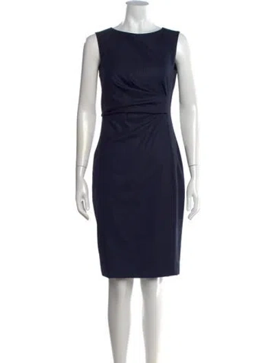 Pre-owned Max Mara Virgin Wool Knee-length Dress In Black
