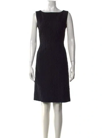 Pre-owned Max Mara Virgin Wool Knee-length Dress In Black