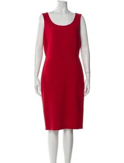 Pre-owned Max Mara Virgin Wool Knee-length Dress In Red