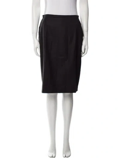 Pre-owned Max Mara Virgin Wool Knee-length Skirt In Black