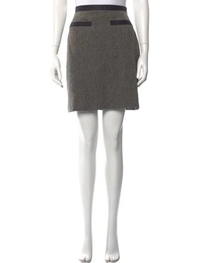 Pre-owned Max Mara Virgin Wool Mini Skirt In Black
