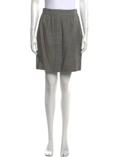 Pre-owned Max Mara Virgin Wool Mini Skirt In Grey