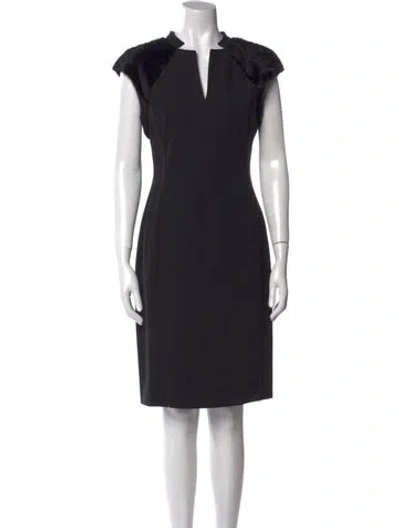 Pre-owned Max Mara V-neck Knee-length Dress In Black