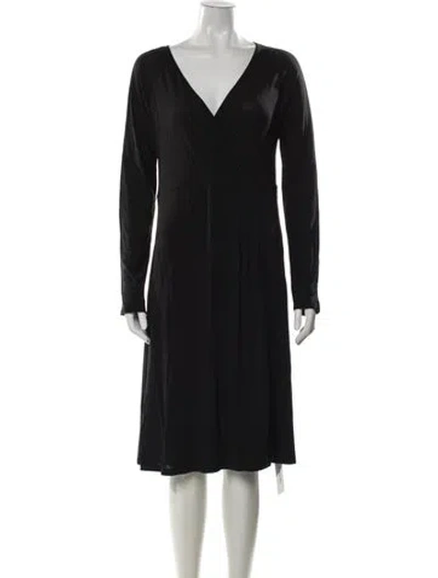 Pre-owned Max Mara V-neck Knee-length Dress In Black