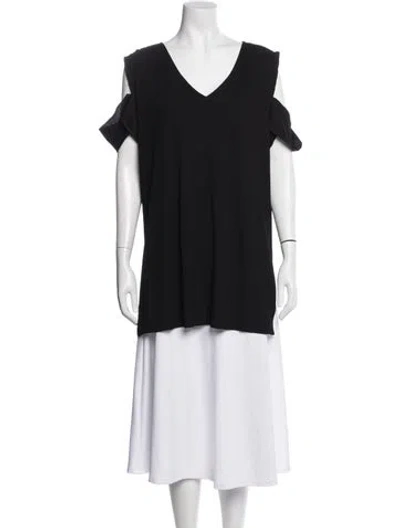 Pre-owned Max Mara V-neck Short Sleeve Top In Black
