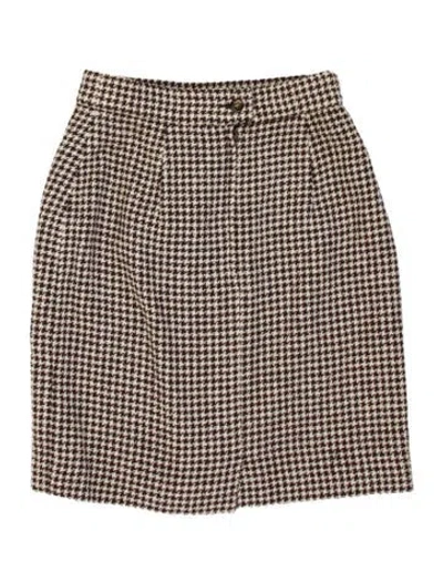Pre-owned Max Mara Wool Mini Skirt In Neutral