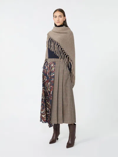 Max Mara Wool Shawl With Fringes In Brown