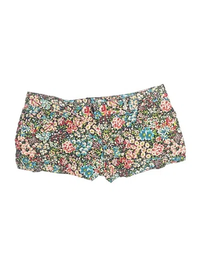 Pre-owned Max Shorts In Green