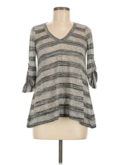 Pre-owned Max Studio 3/4 Sleeve Top Gray V-neck Tops